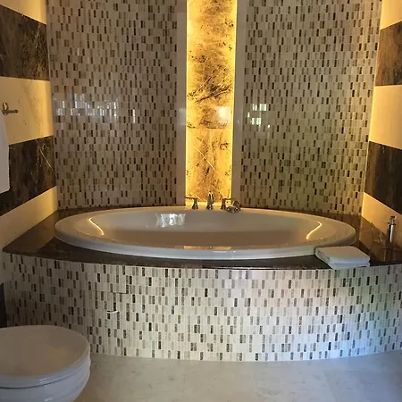 Apartamento Lahovari *